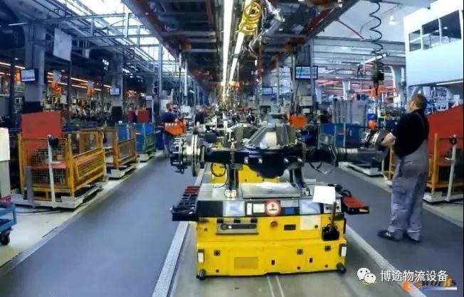 德國(guó)MAN工廠利用AGV作為部件和整車裝配的載體